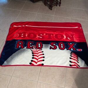 Vintage Boston Red Sox Cozy 45” x 62” Fleece Throw Blanket
